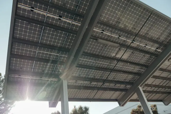 panneau solaire vu de dessous